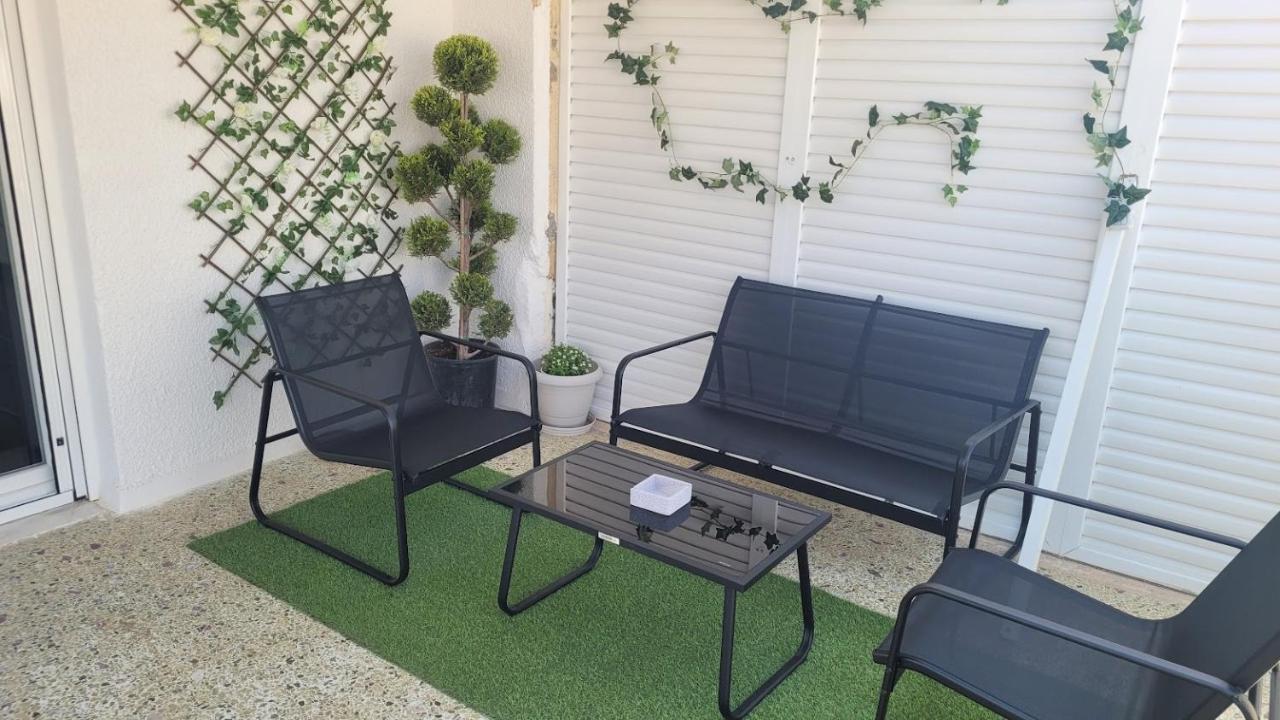 Corinth Seaty Apartment מראה חיצוני תמונה